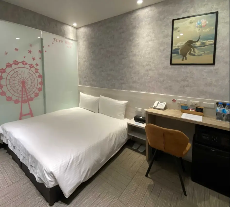 經濟雙人房 (無窗)